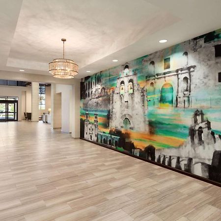 Embassy Suites San Antonio Brooks City Base Hotel & Spa Exterior photo