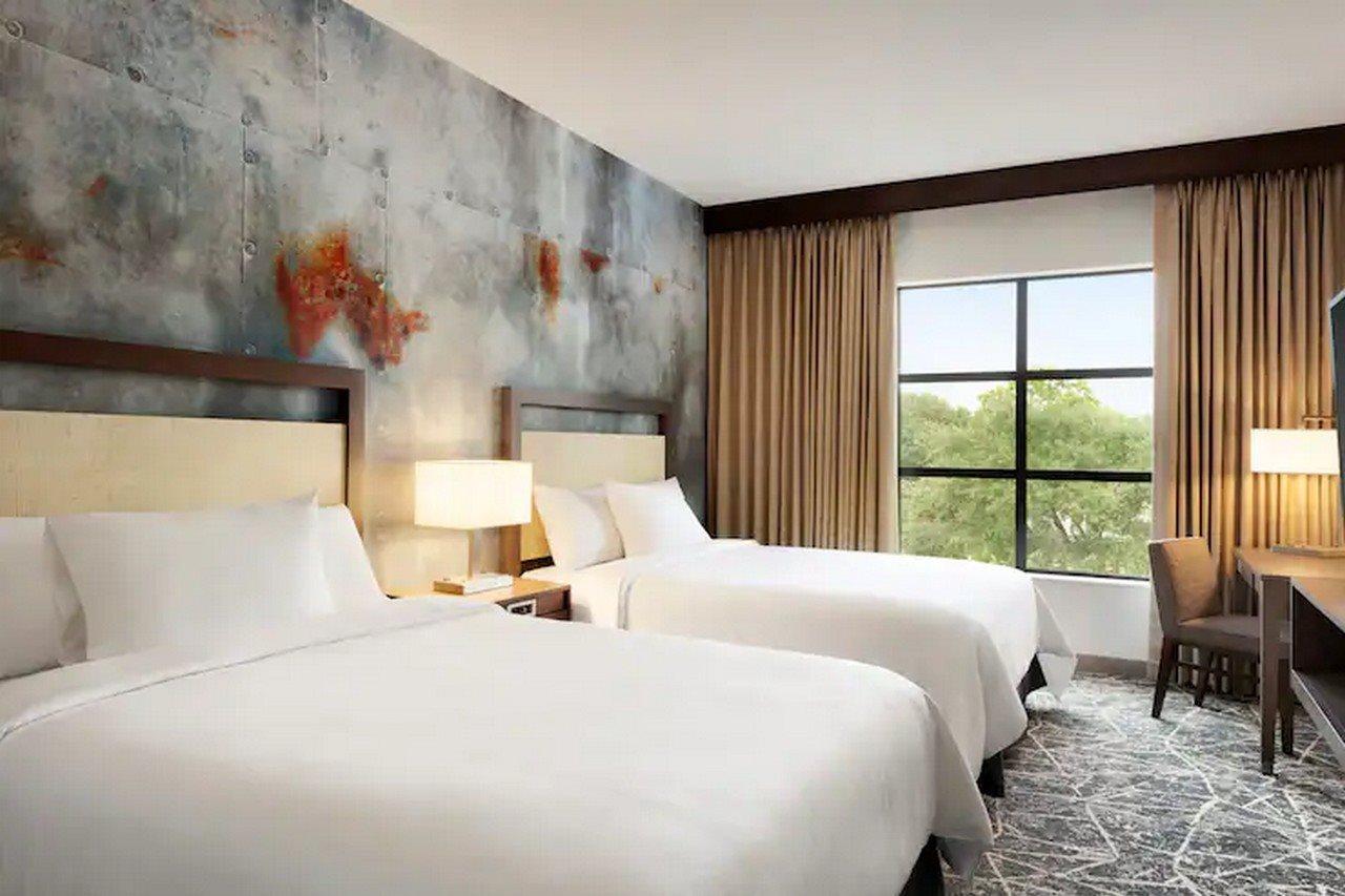 Embassy Suites San Antonio Brooks City Base Hotel & Spa Exterior photo