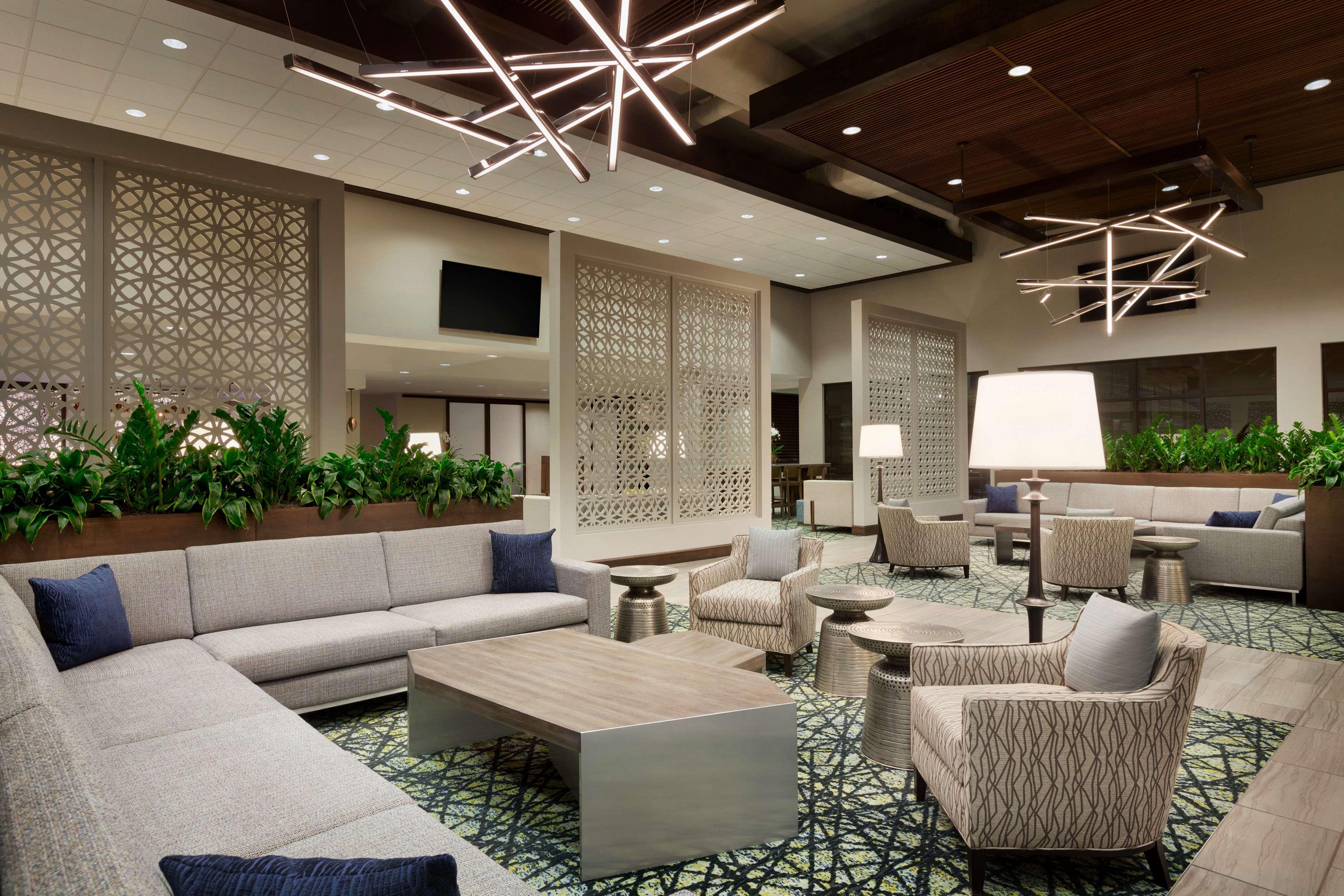Embassy Suites San Antonio Brooks City Base Hotel & Spa Exterior photo